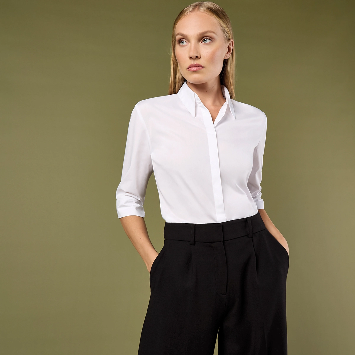 KK715_928_1_default__1