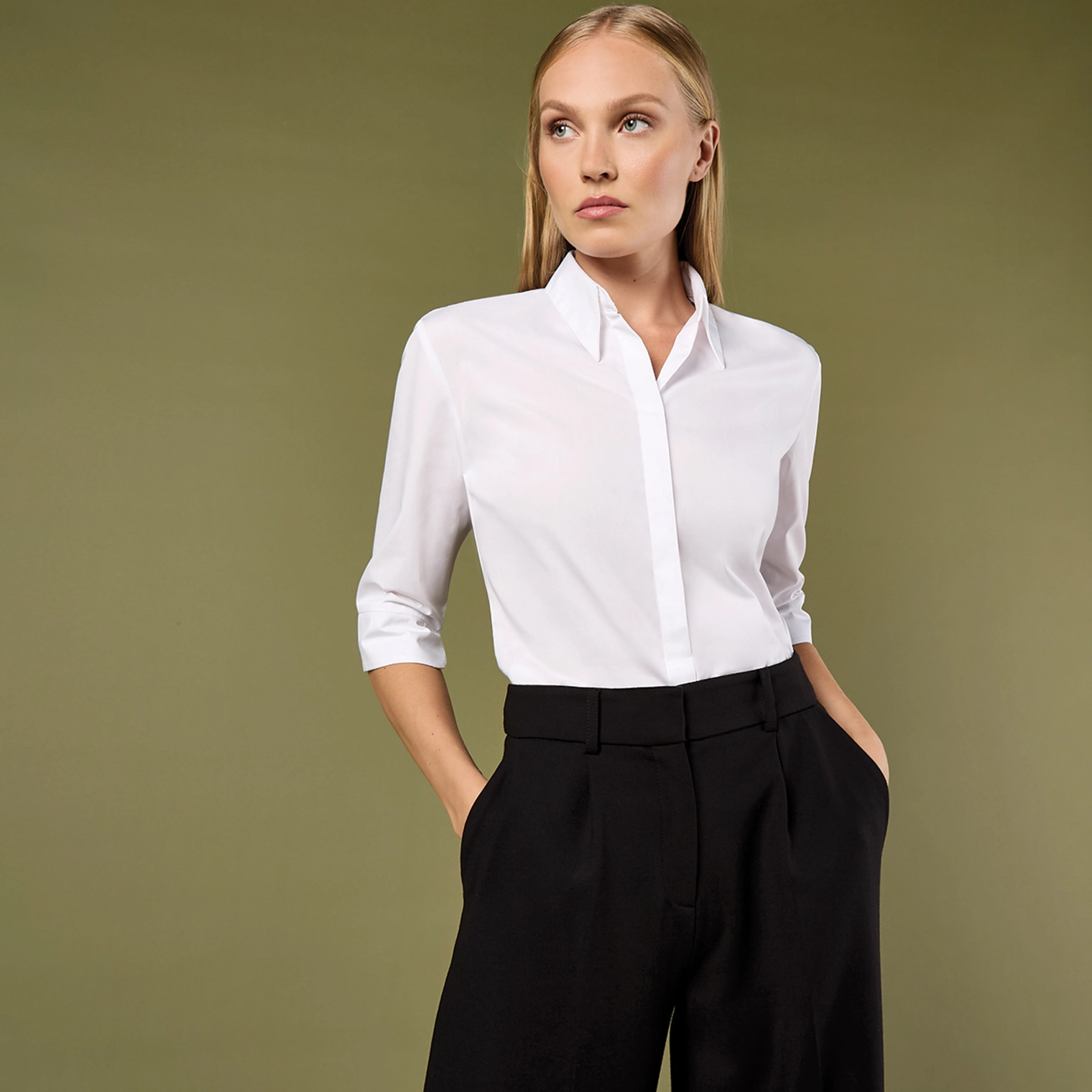 KK715_928_1_default__1